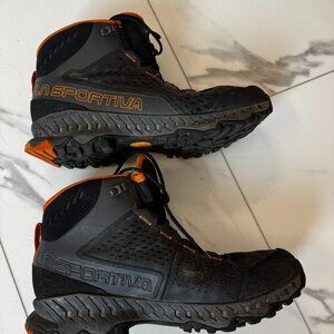La Sportiva Stream GTX Mid Hiking Boots (Black/Orange)